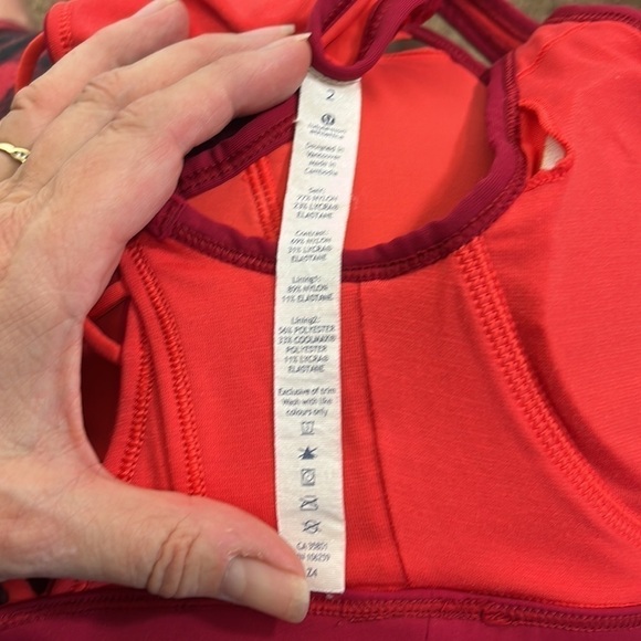Lululemon Sweaty or Not Bra II Women's 2 Alarming Cranberry Coral Red Strappy - Picture 4 of 13